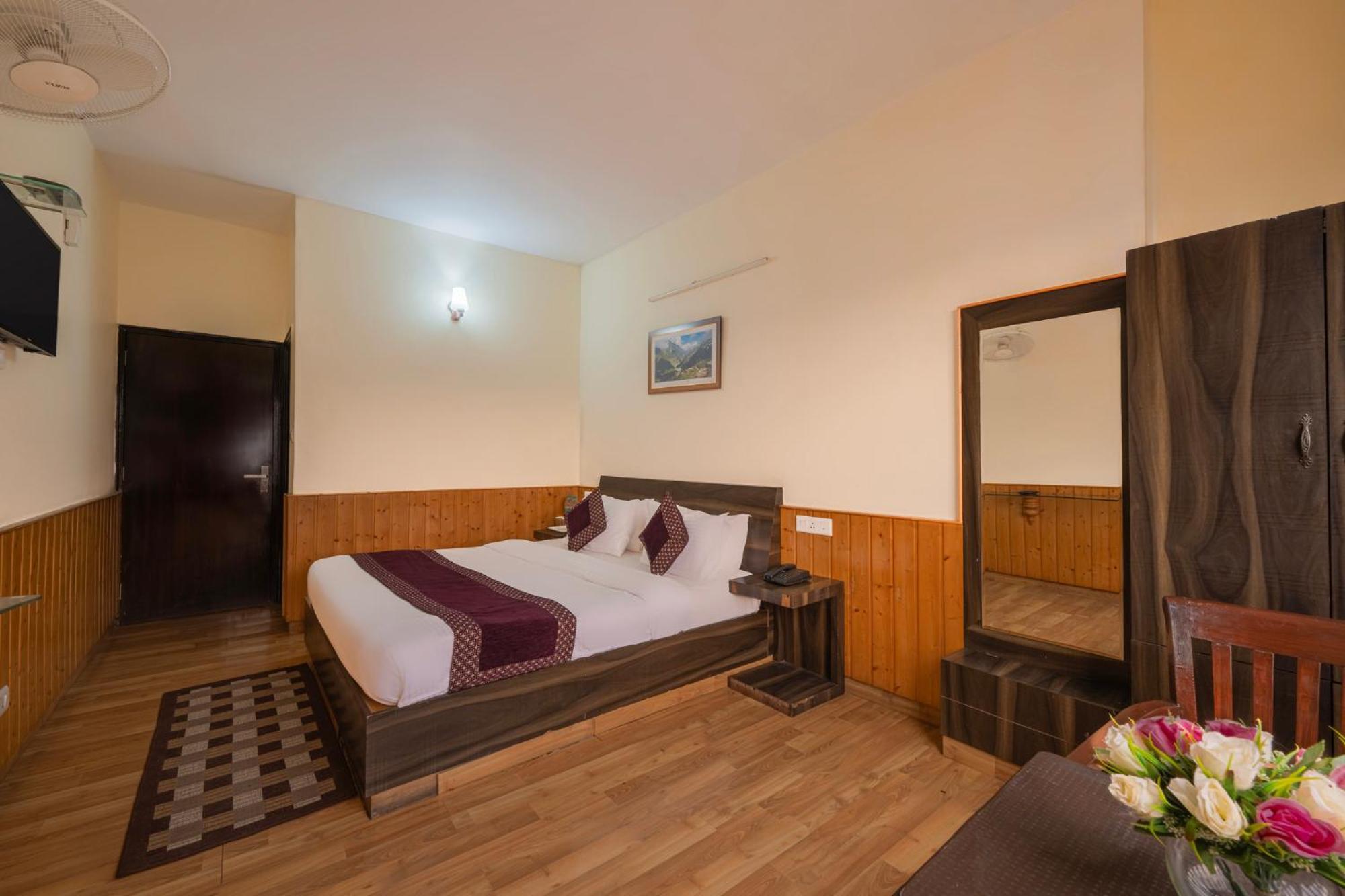 Seven Hills Shimla By Him Haults Hospitality Aparthotel ภายนอก รูปภาพ